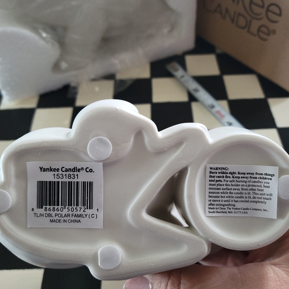 Yankee Candle Polar Bear ceramic tea light holder - Picture 4 of 7